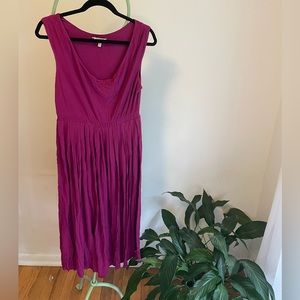 Magenta jersey party dress with pleated skirts